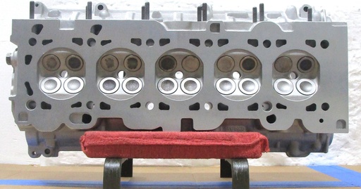 [890006VS] 1998-2000 Reconditioned Aluminum Cylinder Head for Volvo 2.5L /153 CID L5, 20V DOHC, Valves and Springs Only, Casting # 1001524  P05, Compatible With : V70, Vin : 56, Engine code : B5254T, ( $100.00 Core Charge ) Which will be charged at the time of purchase, and the buyer will be reimbursed when the old core is returned. ($450.0 + $100.0 = $550.0) this is a Used casting so there are visible chips and scratches but they will not affect the performance of the cylinder head. C.H.E will provide Return Core label, please ask for shipping information.
