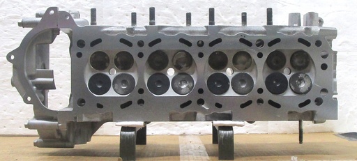 [5W0109WC] 1989 + Reconditioned Aluminum Cylinder Head For Nissan 2.4L/2389 CID L4, 16V DOHC ( IN LINE ) With Cams, Casting # F45 9R, KA24DE, Compatible With : 240SX, Vin : H ( $150.00 Core Charge ) Which will be charged at the time of purchase, the buyer will be reimbursed when the old core is returned.  ($750.0 + $150.0 = $900.0) this is a Used casting so there are visible chips and scratches but they will not affect the performance of the cylinder head. C.H.E will provide Return Core label, please ask for shipping information.