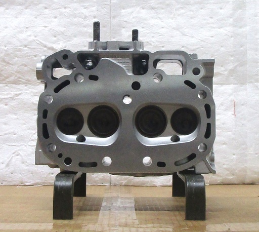 [7KL302VS] 1985-1994 Reconditioned Aluminum Cylinder Head For Subaru 1.8L/1781 CID, H4 8V SOHC ( LEFT ) Valves And Springs Only, Casting # EA82, 2705, VIN 4, 5, Compatible With : DL,. GL, GL-10, Loyale ($100.00 Core Charge) this is a Used casting so there are visible chips and scratches but they will not affect the performance of the cylinder head. C.H.E will provide Return Core label, please ask for shipping information.