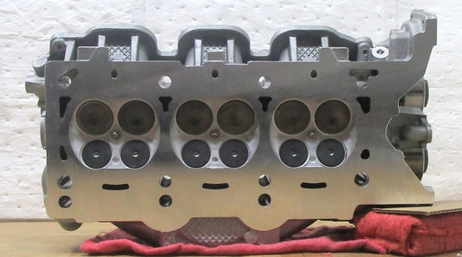 [23L017WC] 2014-2015 Reconditioned Cylinder Head For Dodge/Chrysler 3.6L/220 CID V6, DOHC 24 Valve ( LEFT ) With Cams, Casting # 05184445AI, 2DHA2L, Compatible With : 200, 300, Town And Country, Avenger, Caravan, Grand Caravan, Challenger, Charger, Durango, Journey, Vin : G, ($100.0 Core Carge) this is a Used casting so there are visible chips and scratches but they will not affect the performance of the cylinder head. C.H.E will provide Return Core label, please ask for shipping information.